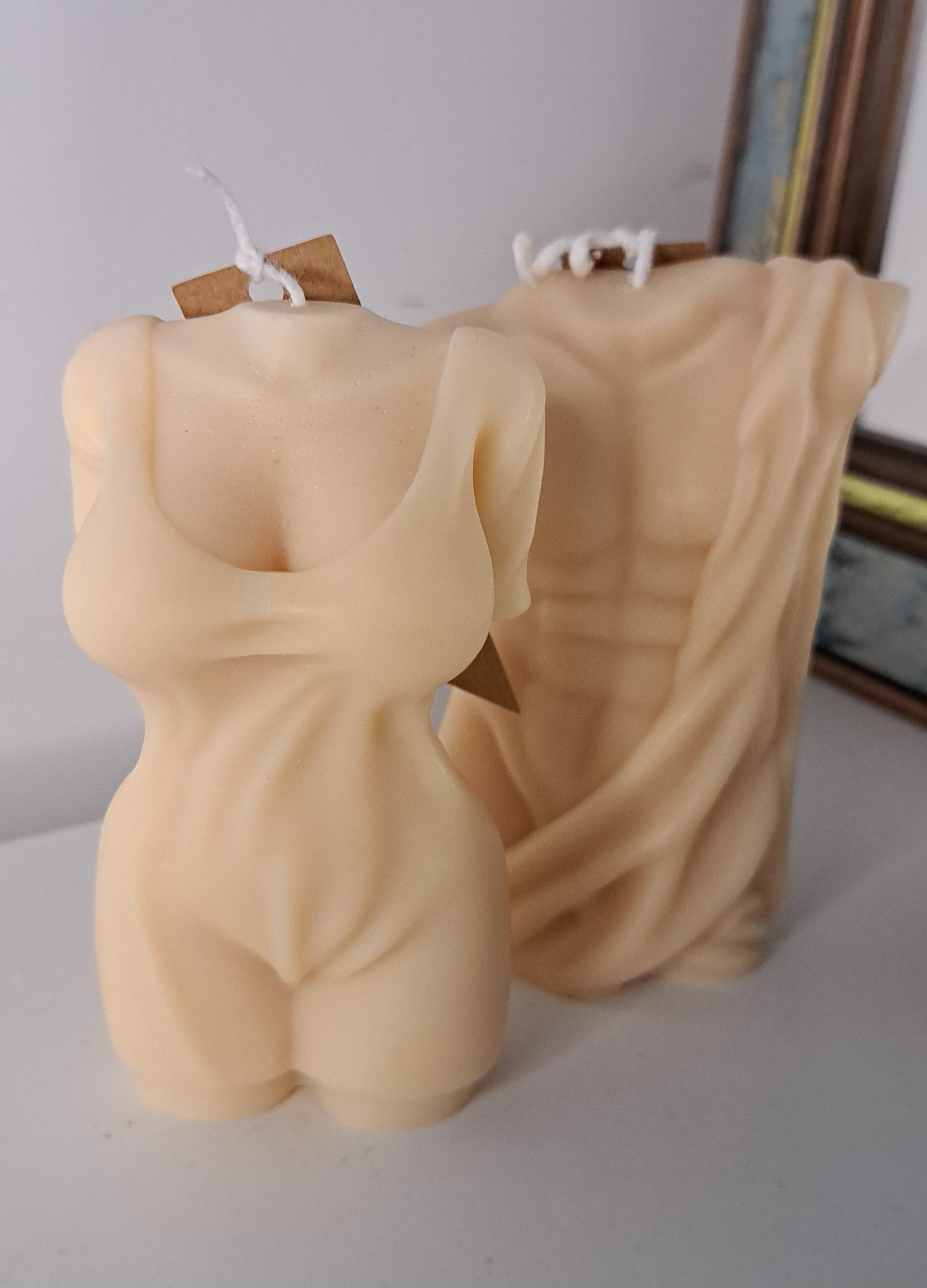 Bougie moulée en forme de corps humain "Femme" ou "Homme"