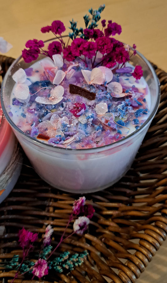 Bougie "Energie féminine/créative" coulée dans un contenant en verre à la cire de soja, 150 ml
