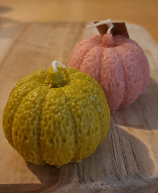 Bougie moulée en forme de Citrouille (taille moyenne)